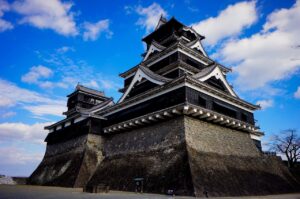 福岡でもつ鍋が有名な店はどこ？